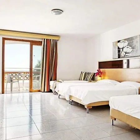 Minos Hotel